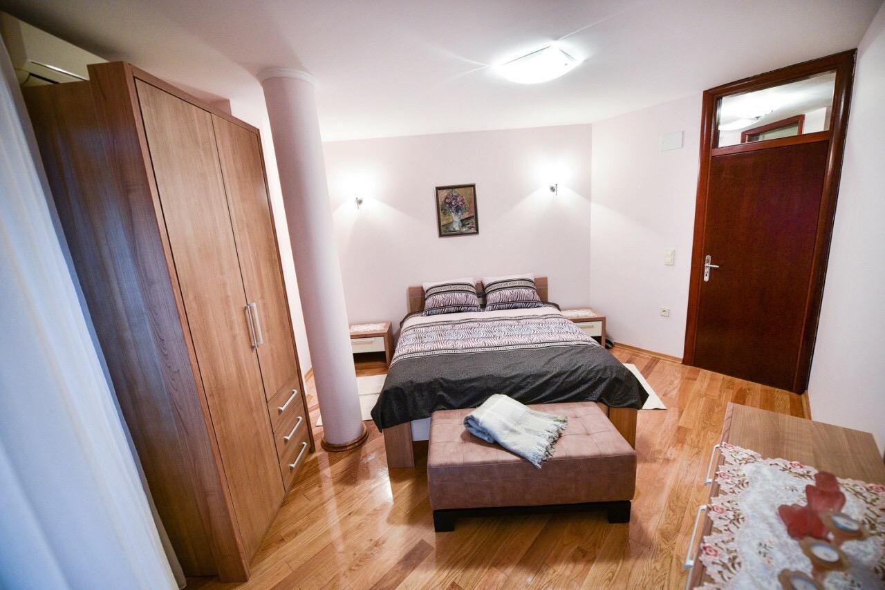 Apartman Natalija Banja Luka Exteriör bild