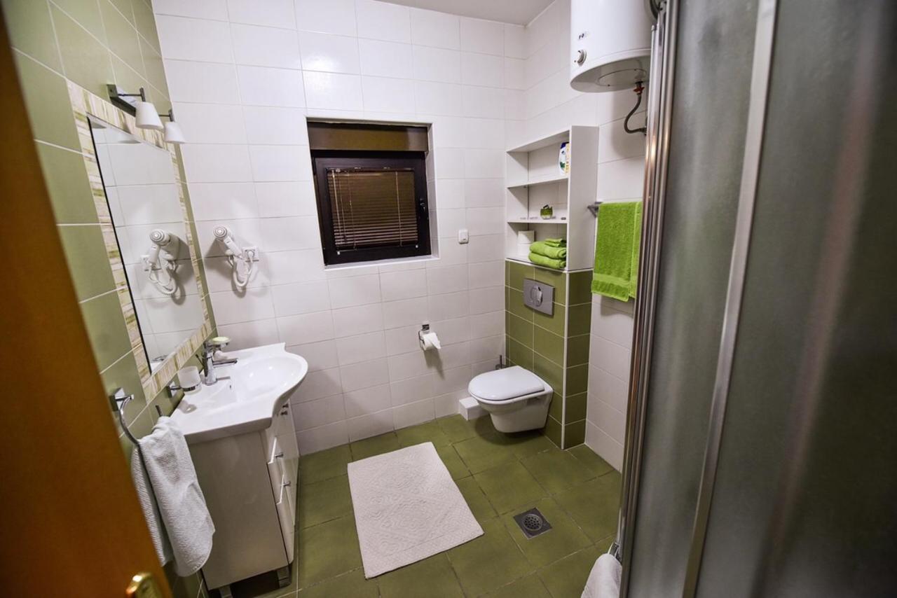 Apartman Natalija Banja Luka Exteriör bild