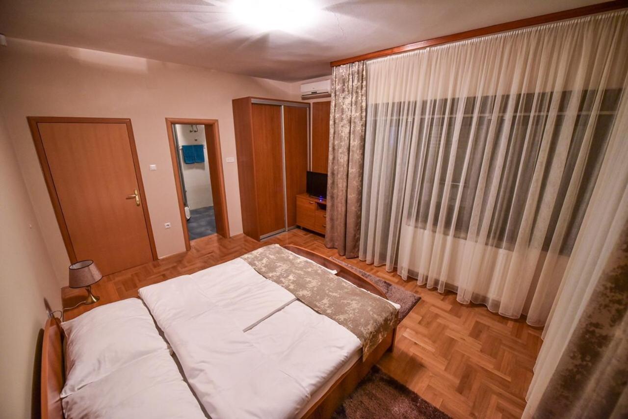Apartman Natalija Banja Luka Exteriör bild