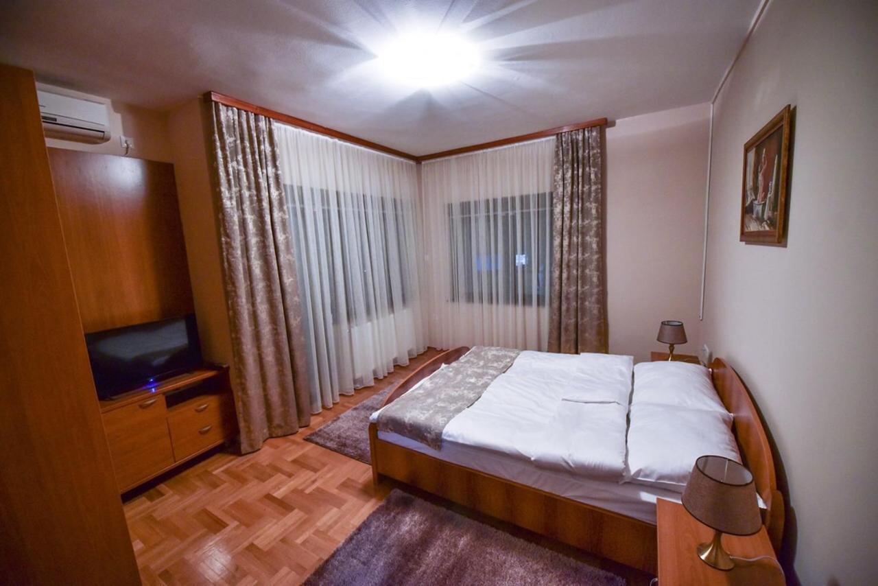 Apartman Natalija Banja Luka Exteriör bild